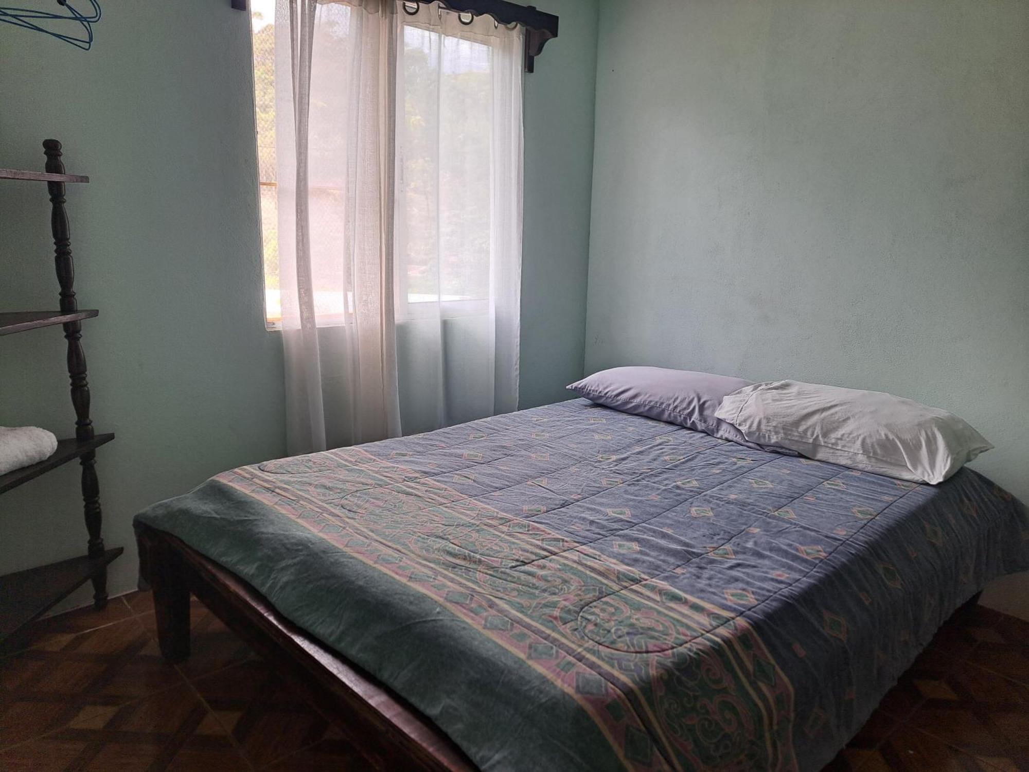 Hospedaje Luis & Ana Pejibaye Chambre photo